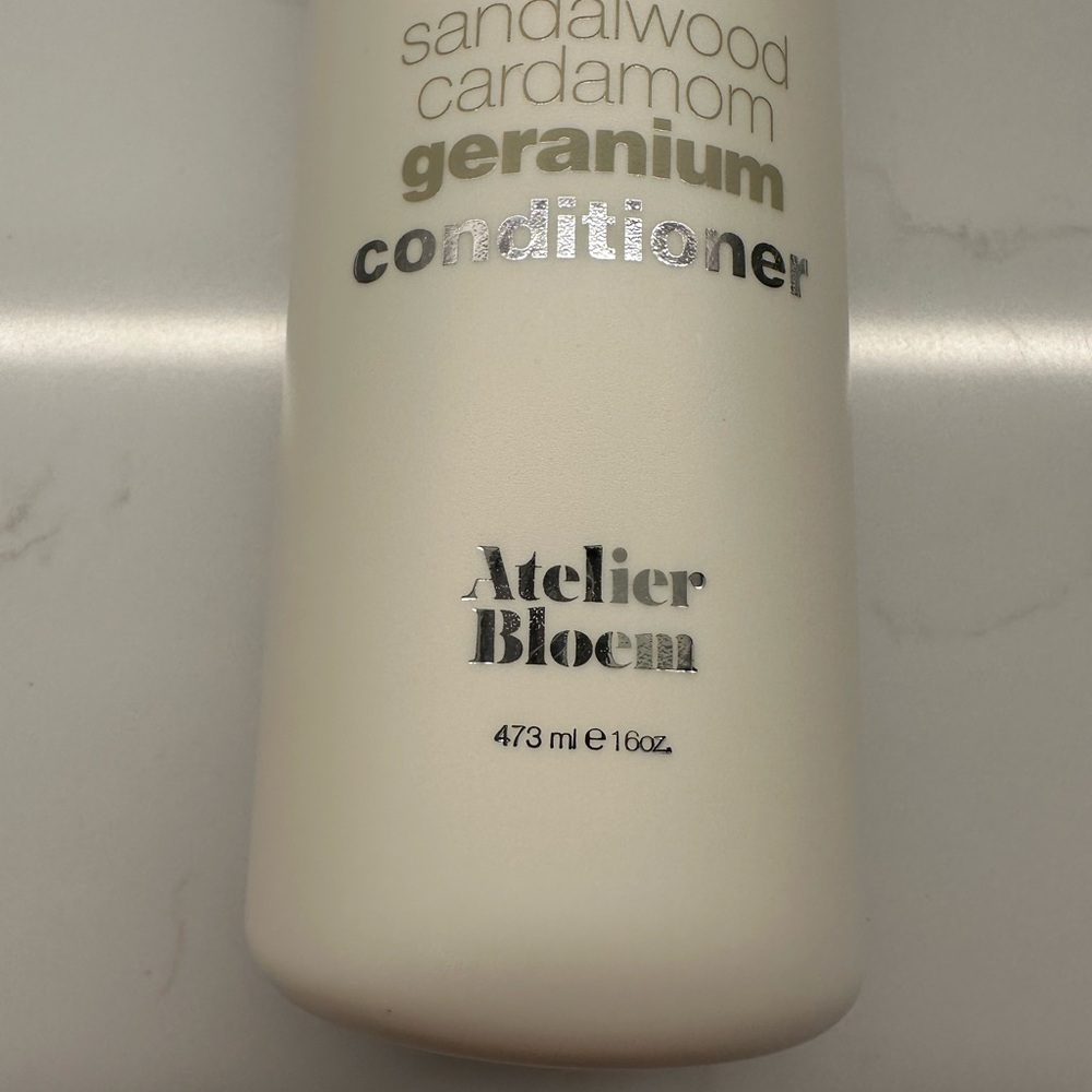 NWT Atelier Bloem 2pk conditioner - Picture 5 of 8
